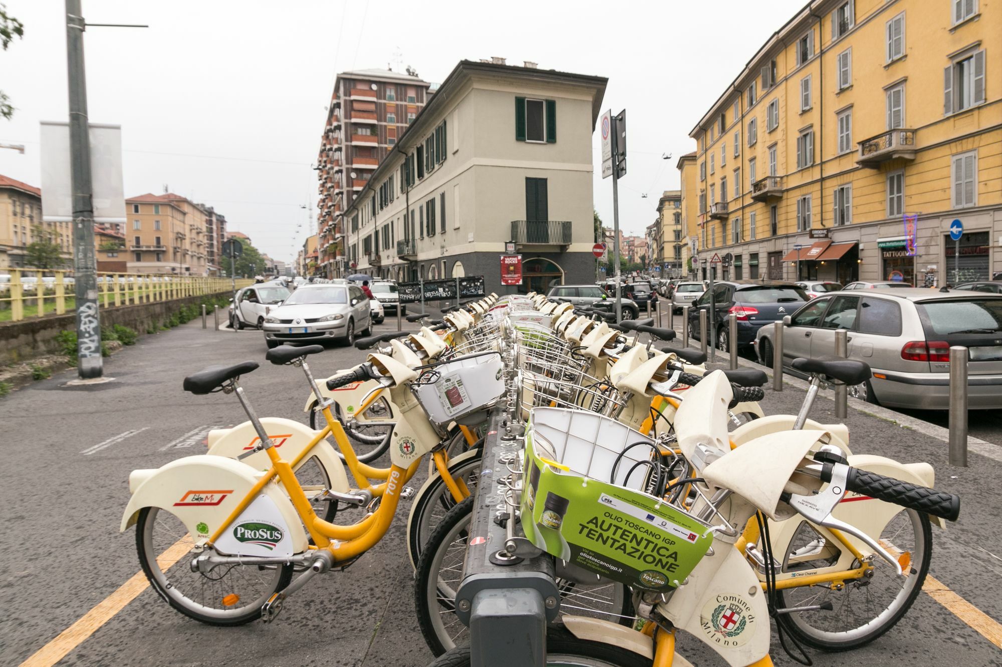 Pit Stop Navigli Milan Luaran gambar